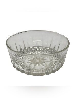 Arcoroc France Clear Glass Vintage Bowl